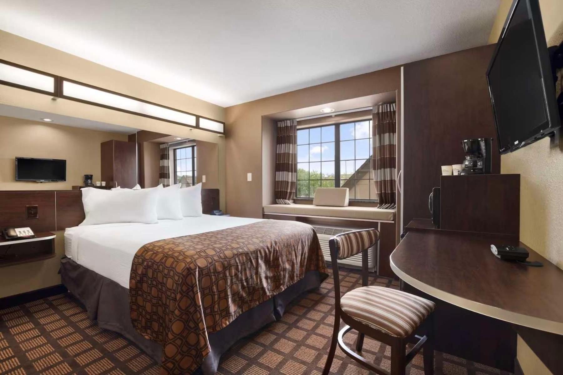 Garner By Ihg Hotel Gonzales