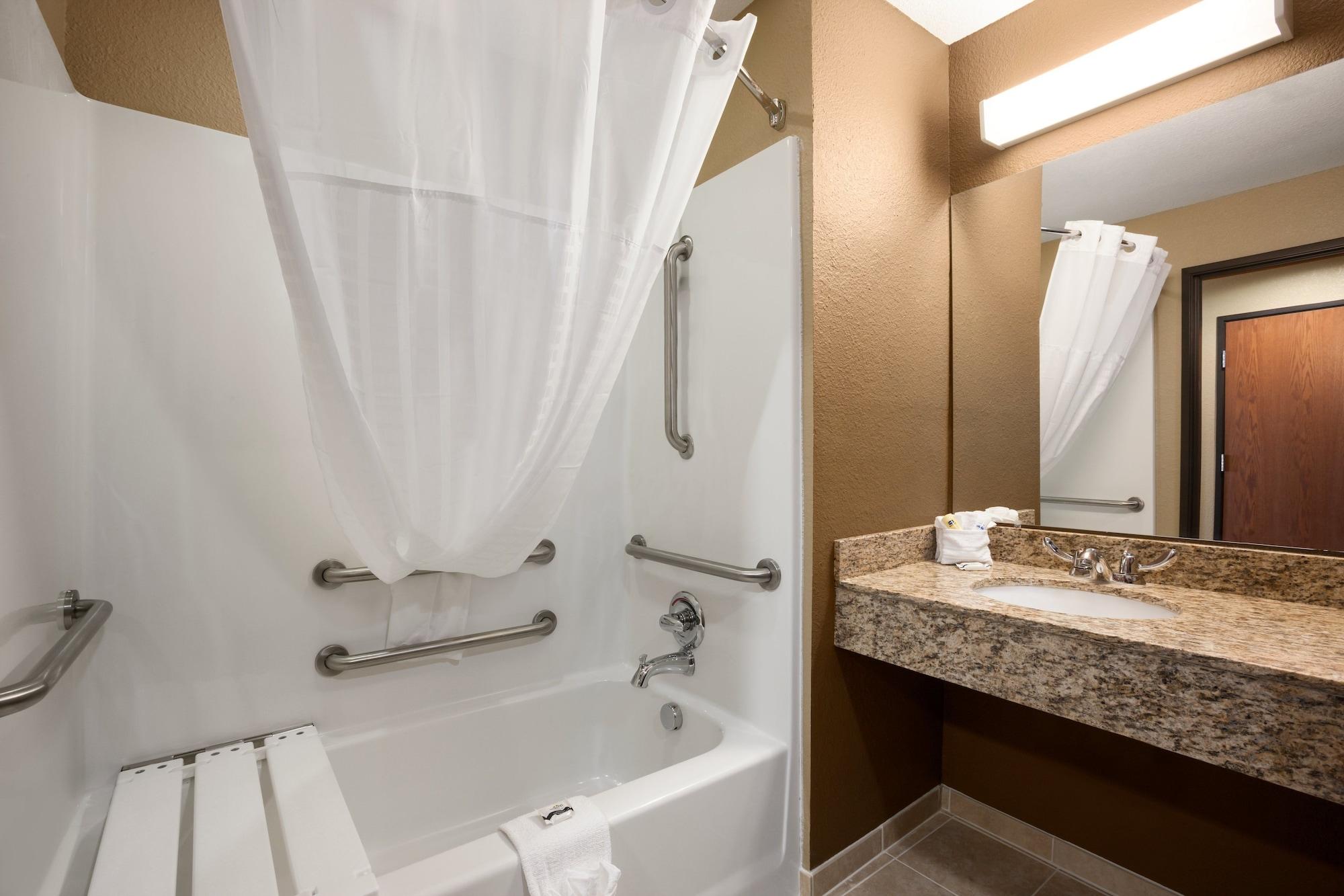 Garner By Ihg Hotel Gonzales